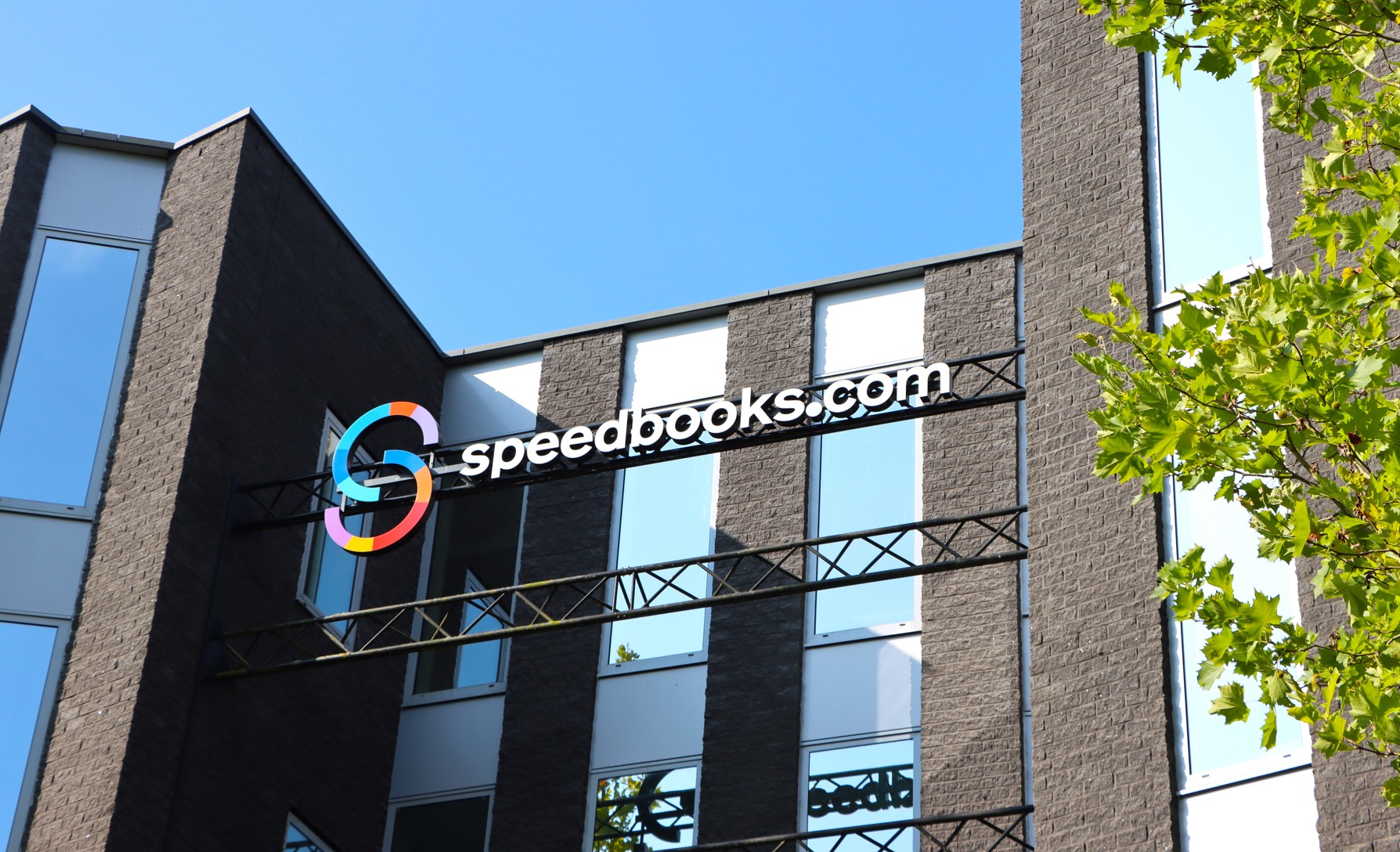 Speedbooks pand in Heerenveen (foto via Google Maps)